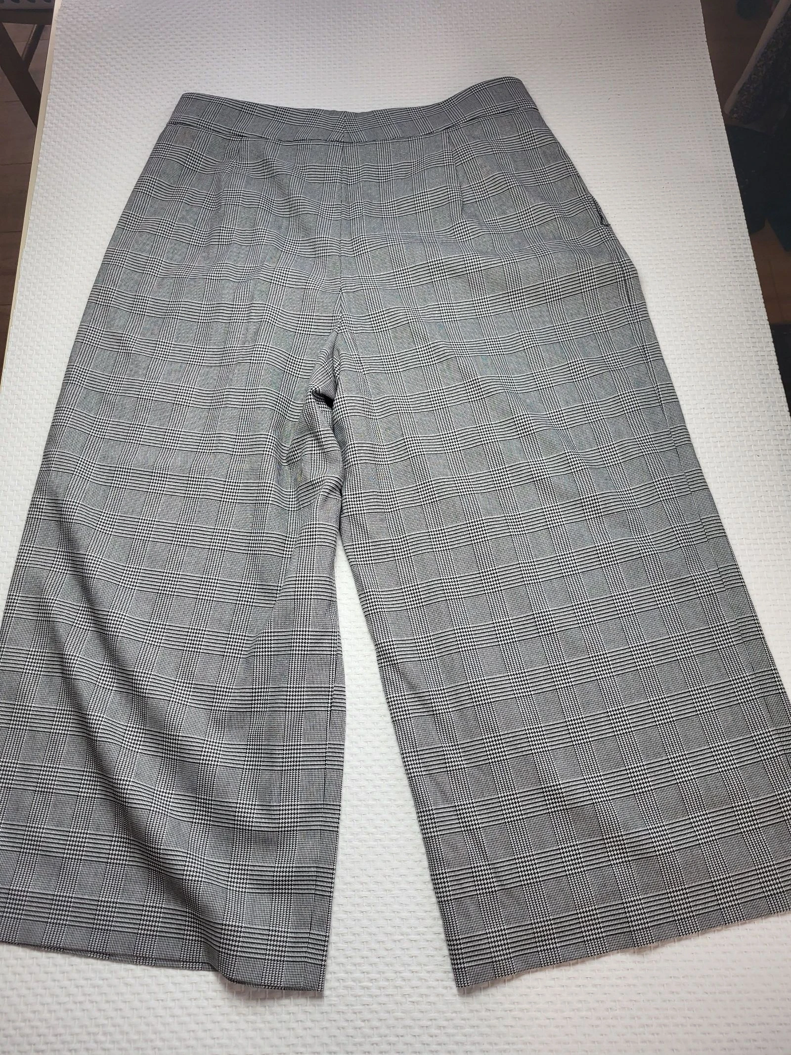 Losse, vloeiende broek / Geruite broek-rok Zara – Maat 42 (XL) – photo 3